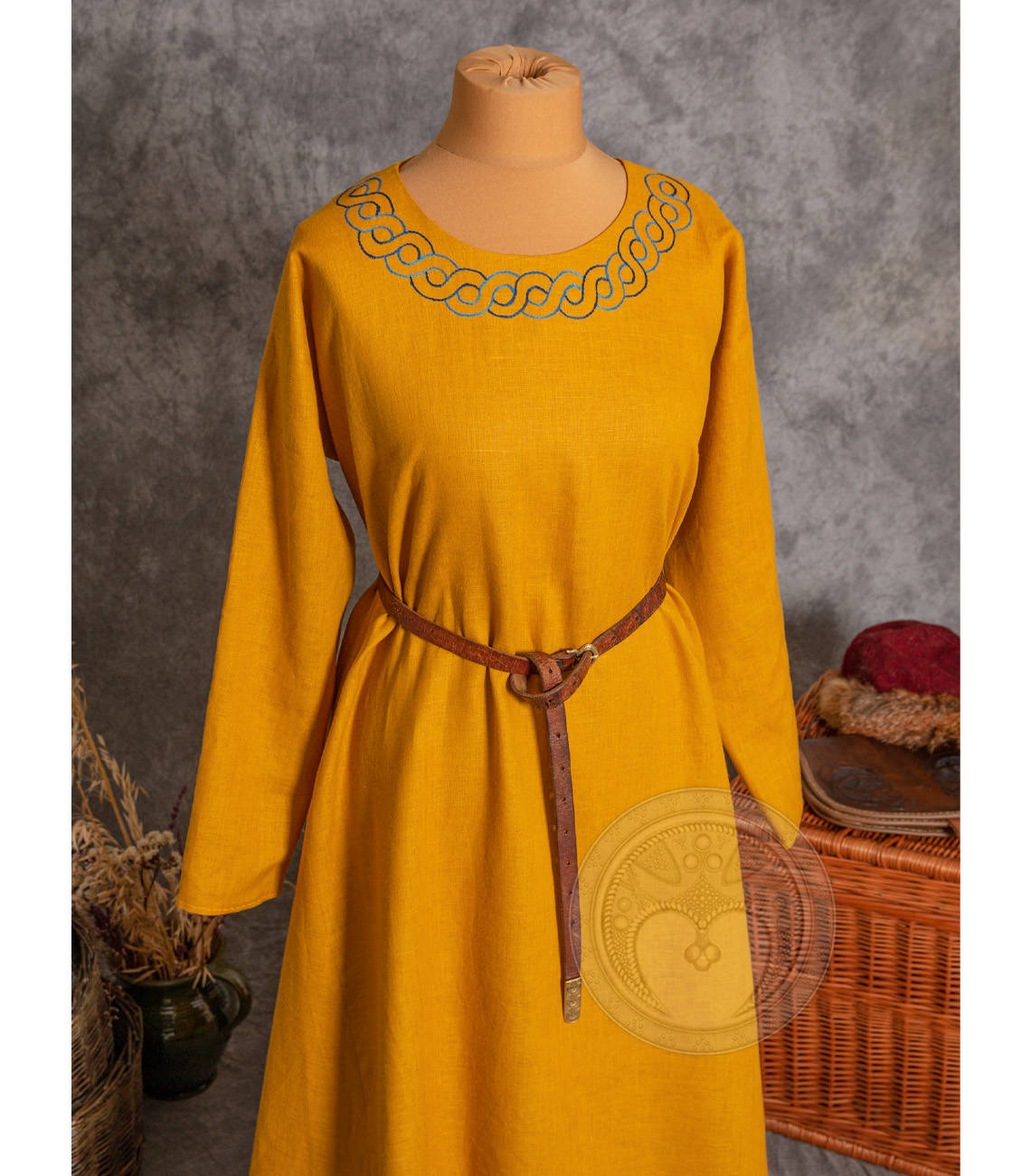 Linen underdress with handmade embroidery  Late Middle Ages \ Women's  outfits Middle Ages \ Women's outfits \ Linen clothes Middle Ages \ Dresses